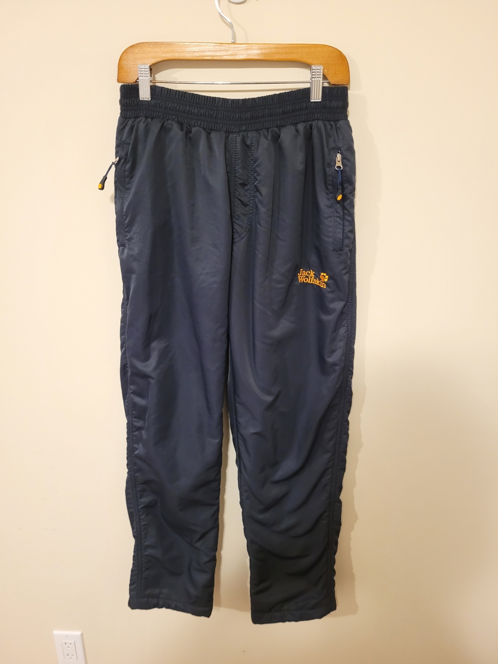 New Vintage Men's Jack Wolfskin Waterproof & Windproof Active Track Pants